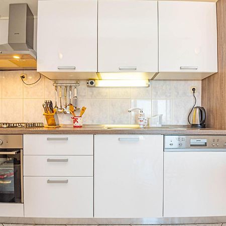 Nice Home In Zatoglav With House Sea View Podglavica Extérieur photo