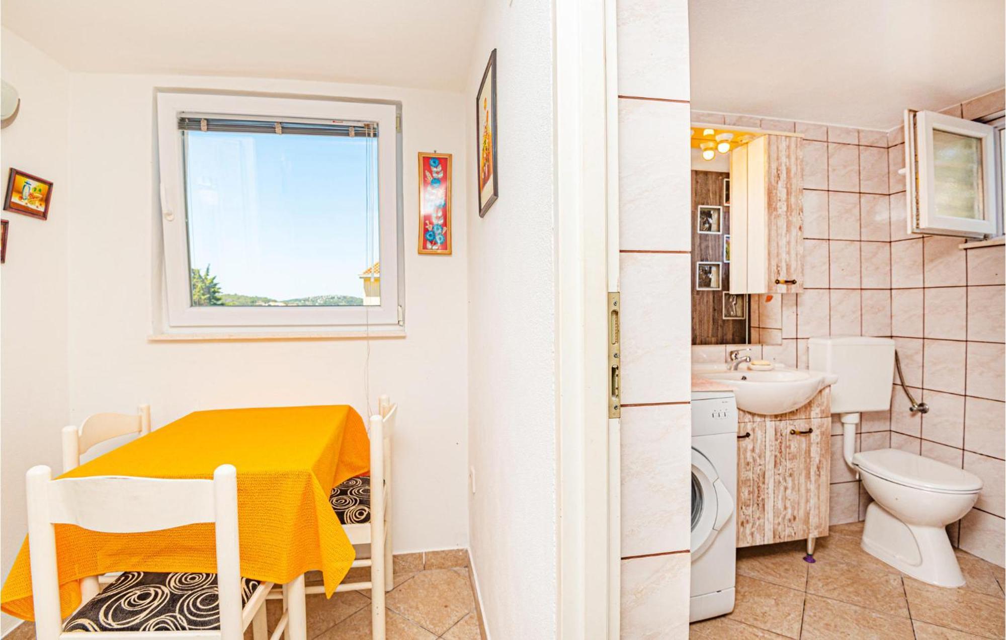 Nice Home In Zatoglav With House Sea View Podglavica Extérieur photo