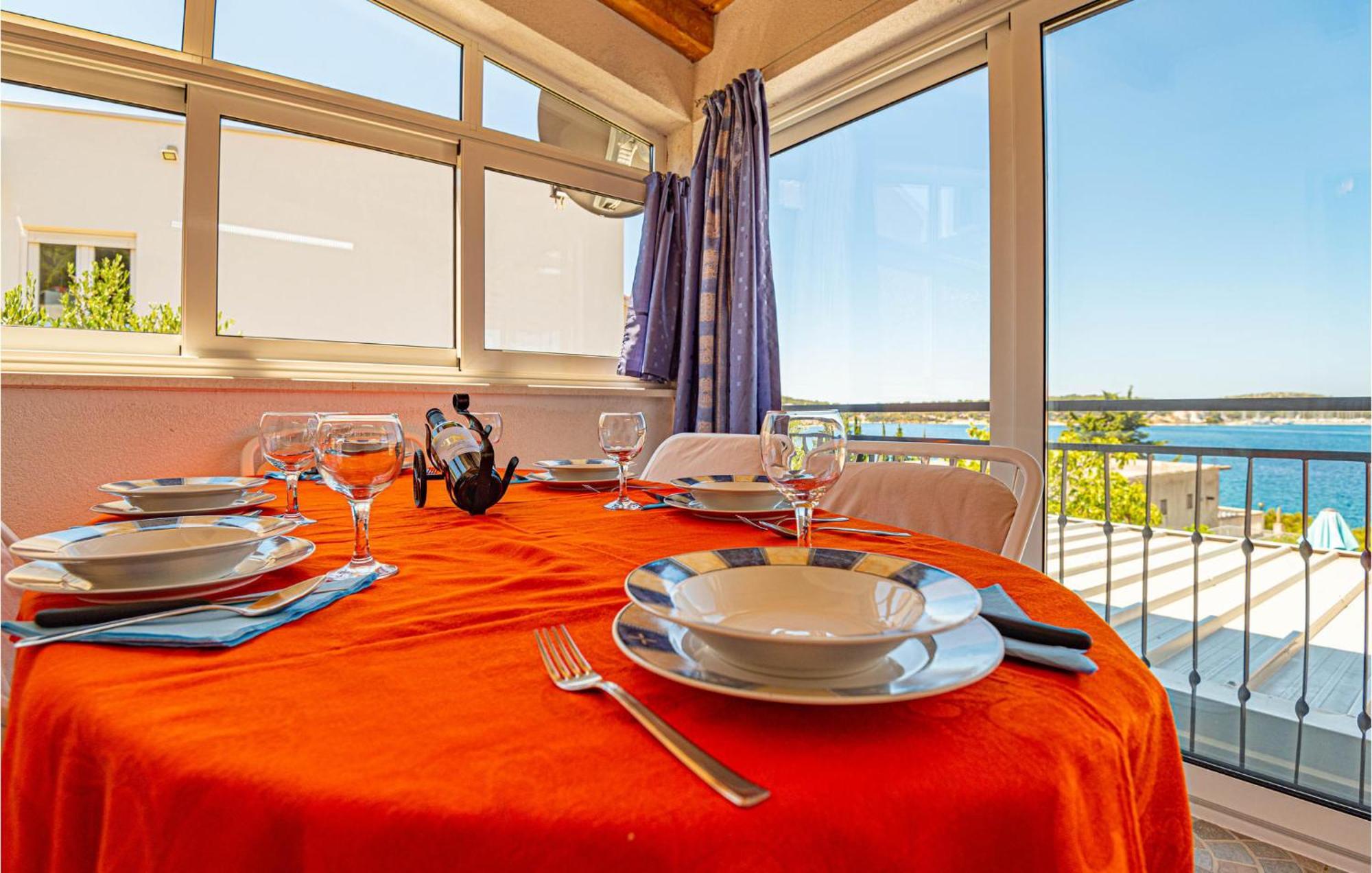 Nice Home In Zatoglav With House Sea View Podglavica Extérieur photo