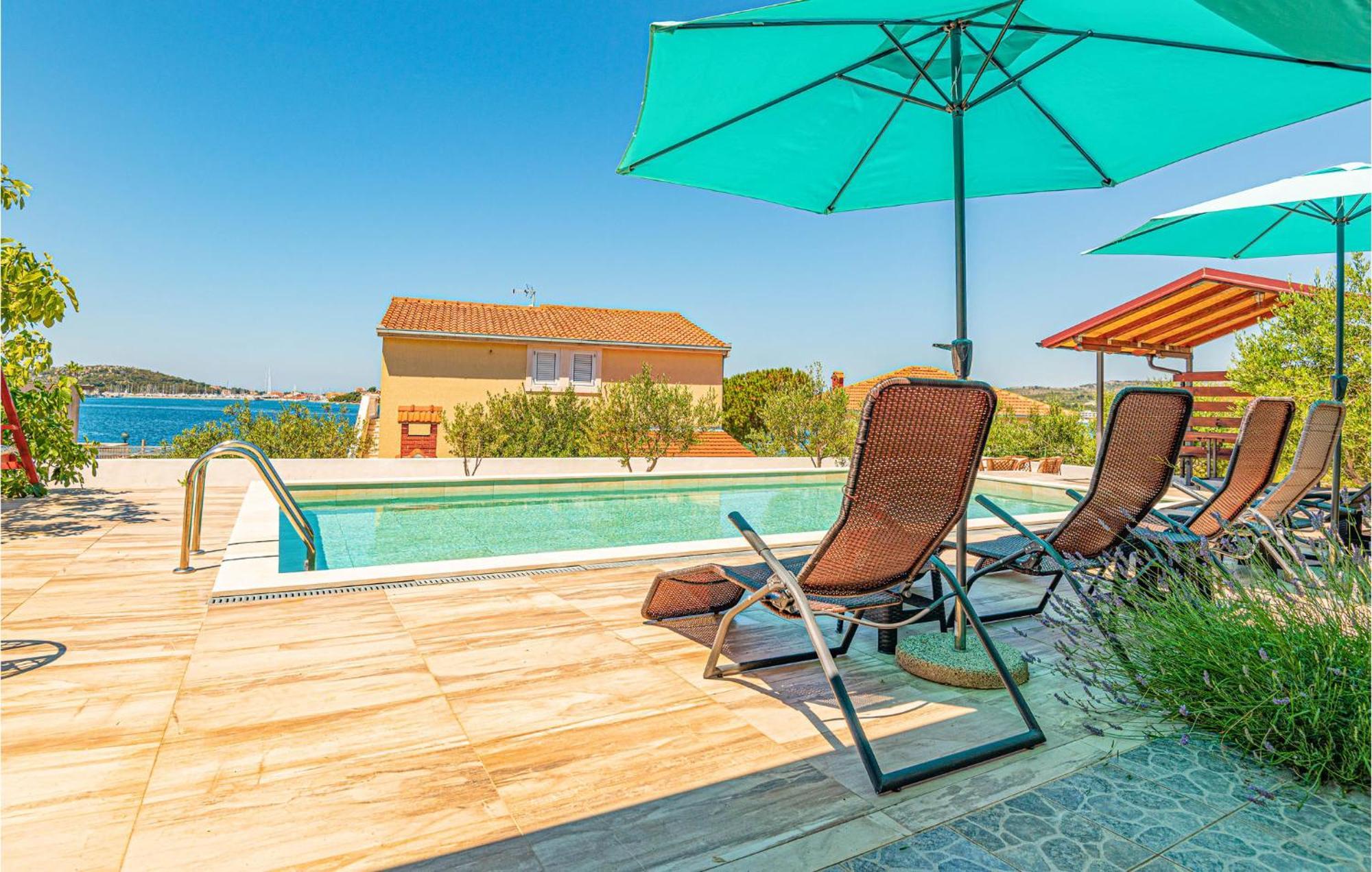 Nice Home In Zatoglav With House Sea View Podglavica Extérieur photo