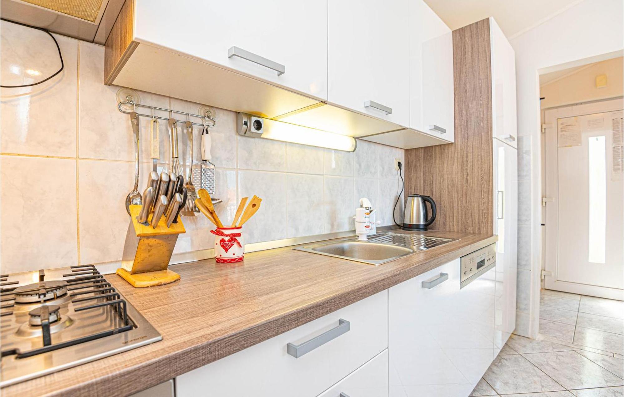 Nice Home In Zatoglav With House Sea View Podglavica Extérieur photo
