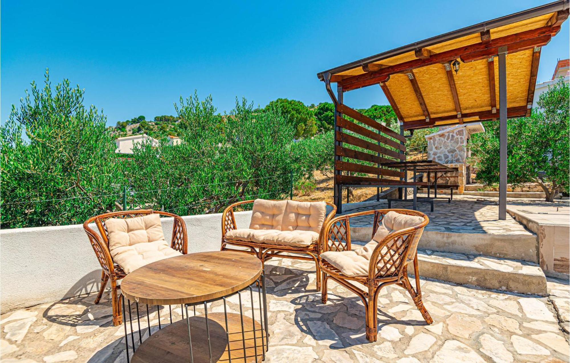 Nice Home In Zatoglav With House Sea View Podglavica Extérieur photo